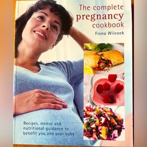 The complete pregnancy cookbook. 143 pages. Over 100 easy recipes. NEW